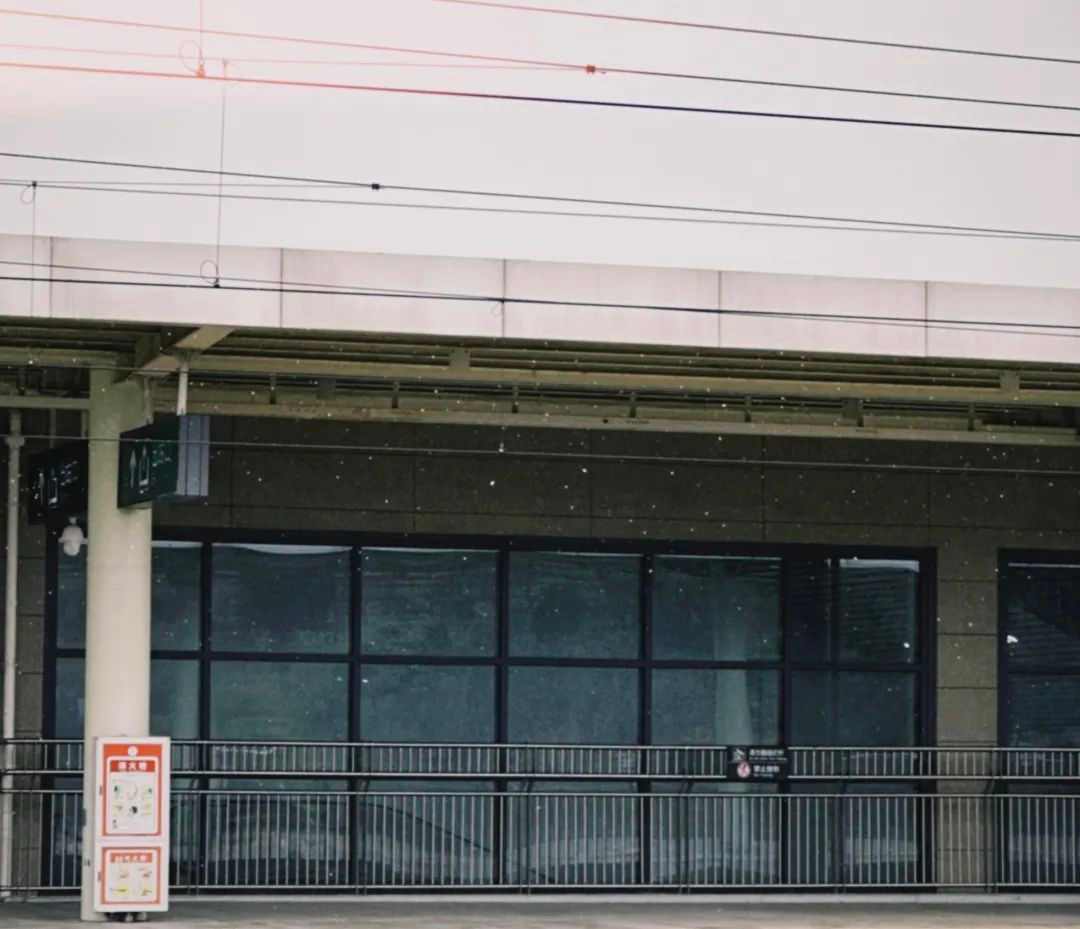 从客运员到值班员:一名铁路职工的工作日常与内心和解(图7) “这个工作太稳定了,大家都狠不下心来辞职”