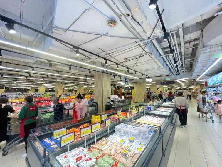 胖东来帮扶永辉超市调改，郑州首家试点门店更换引关注(图5)